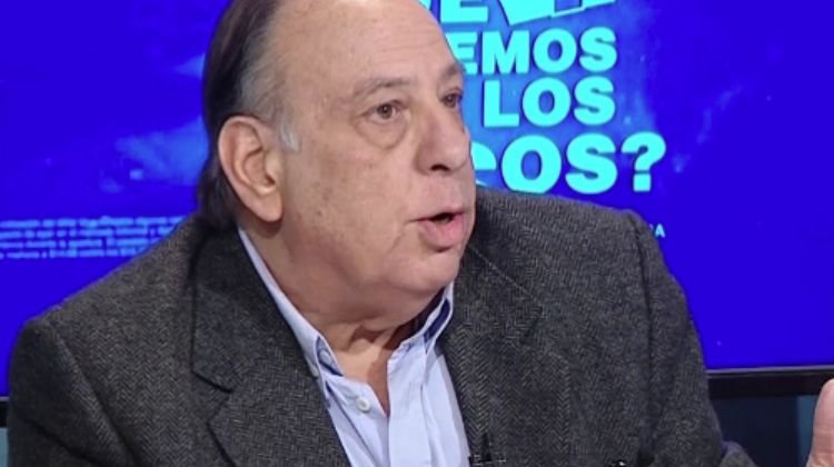 Contratar a Roberto Cachanosky