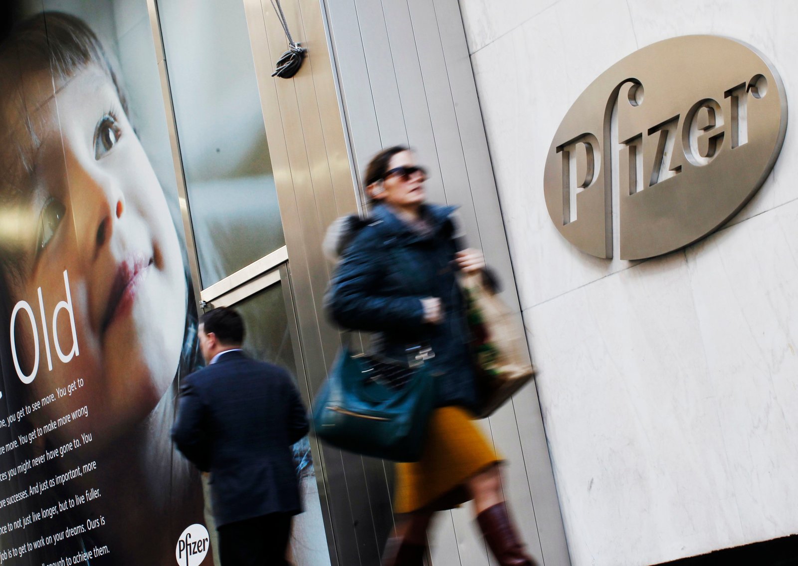 Evento Pfizer Pancho Ibañez Inlyta