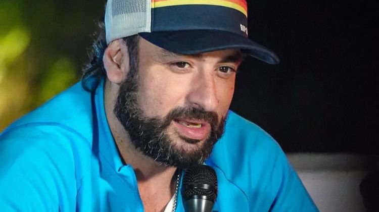 contratar a roberto galati
