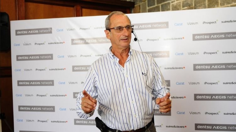 contratar a charla gustavo zerbino