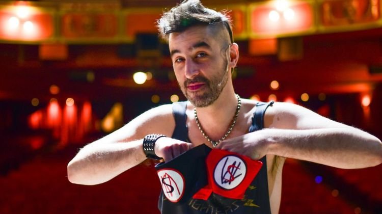 contratar a guille aquino
