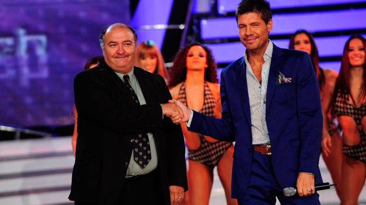 contratar a larry de clay