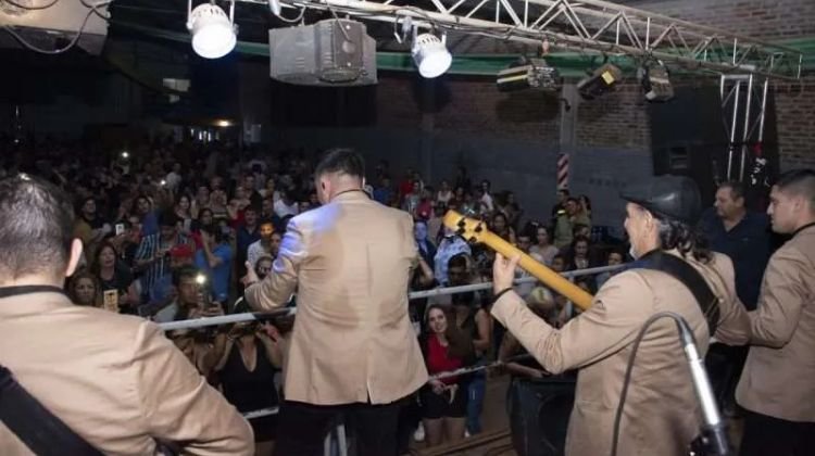 contratar a los charros