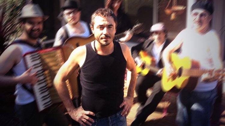 contratar a pablo granados