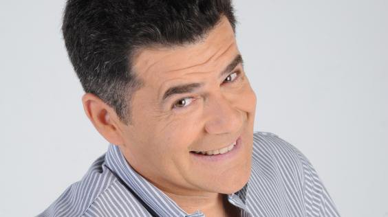 Contratación de Julián Weich