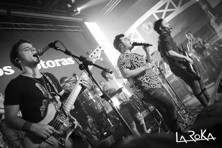 Contratar a Los Totora