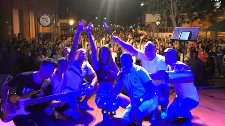 Contratar a Naty Medina
