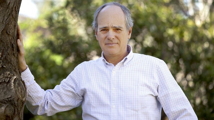 Contratar a Pedro Algorta