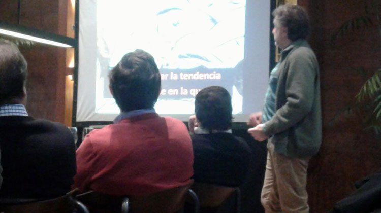 Contratar a Alejandro Rozitchner