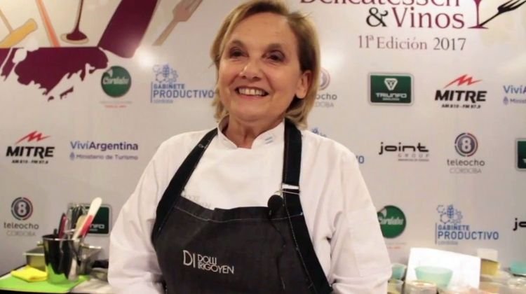 como puedo contratar a dolli irigoyen