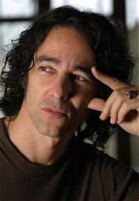 Contratar a Javier Calamaro