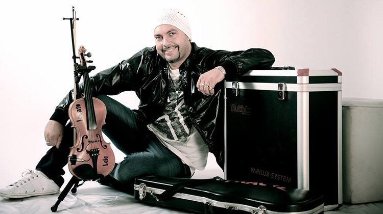 Contratar a Leandro Lovato