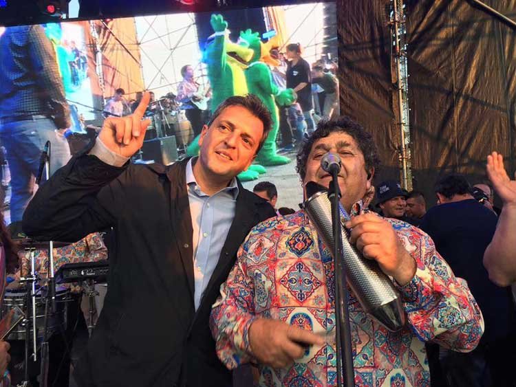 Contratar a Los Palmeras