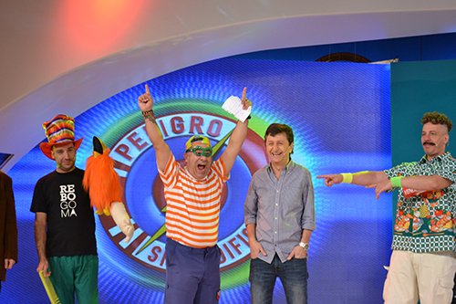 contratar a los rebos