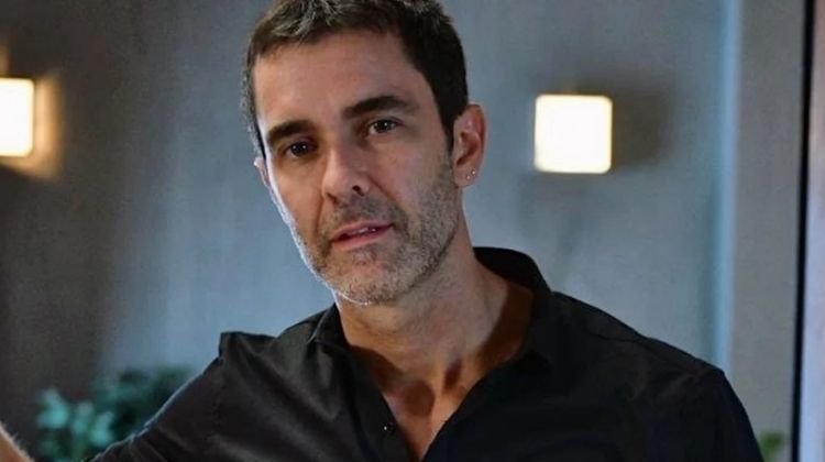 contratar a mariano martinez