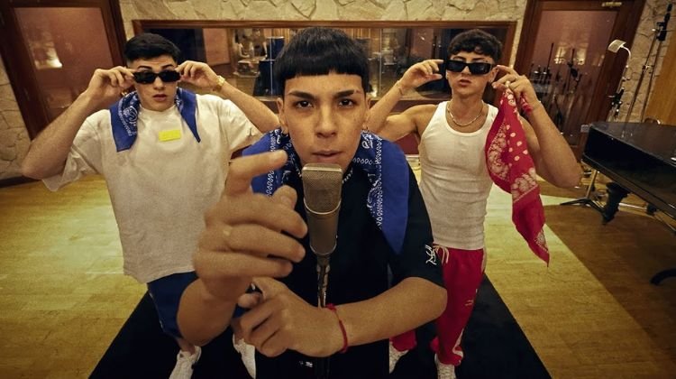 contratar a milo j
