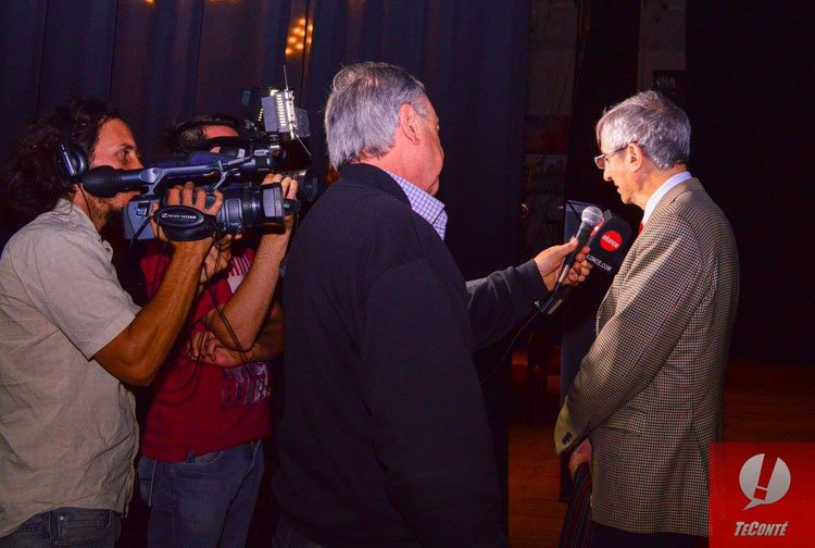 Contratar a Nelson Castro
