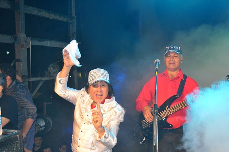 Contratar a Ricky Maravilla