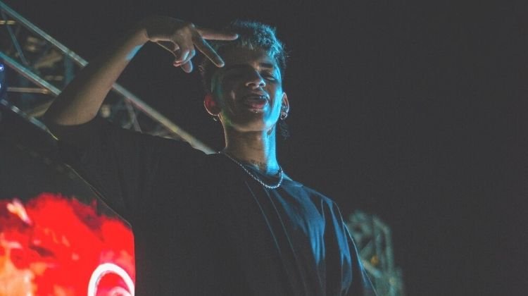 contratar valen vargas