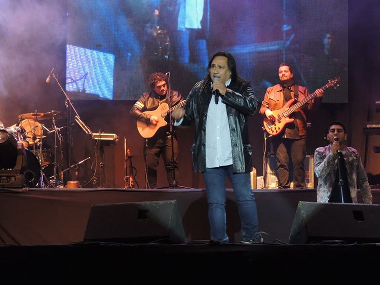 Contratar artistas de folklore para festivales