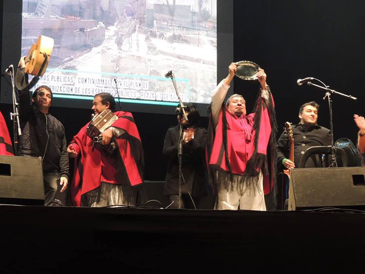 Contratar artistas de folklore para festivales