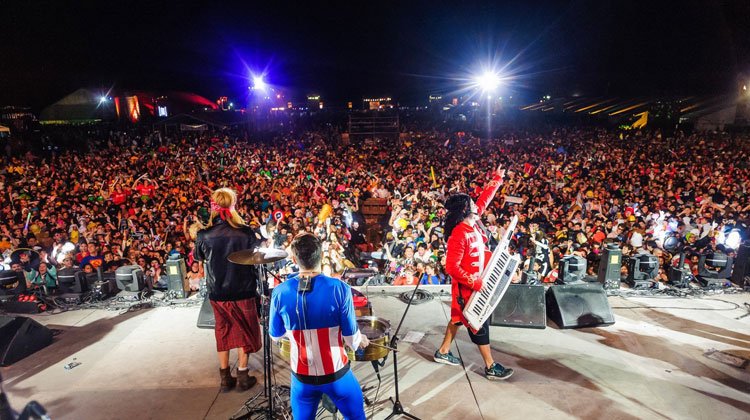 Los Totora en la Fiesta de Disfraces de Paraná