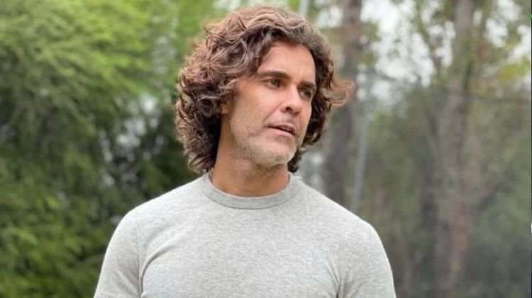 contratar a mariano martinez