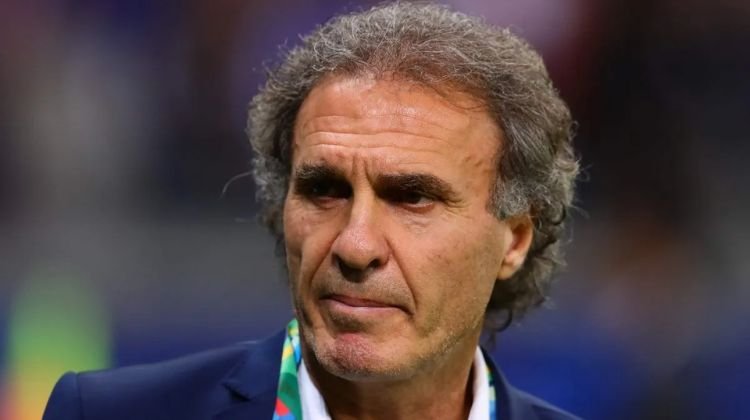 contratar a oscar ruggeri