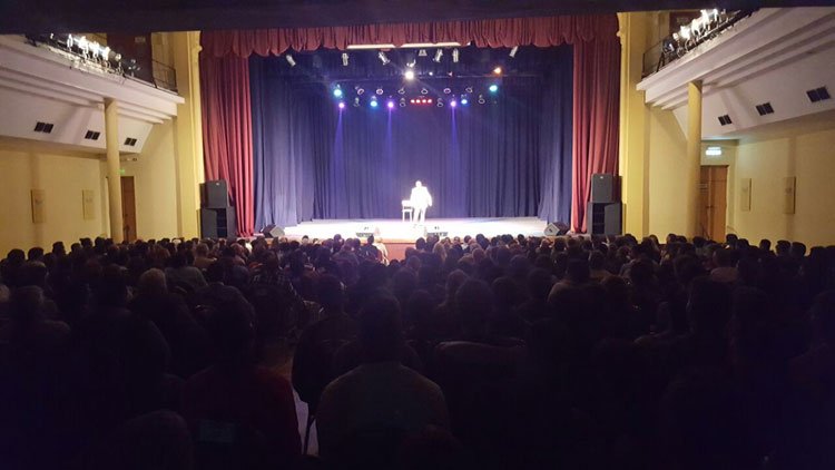 Contratar a Yayo