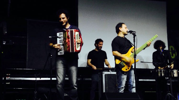 Cumbia Cool en la fiesta de empleados de Obras y Servicios de la Nación