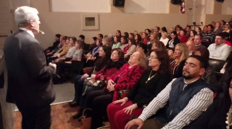 Dr Lopez Rosetti contrataciones
