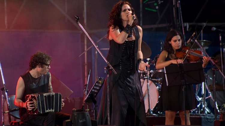 contratar a la chicana tango