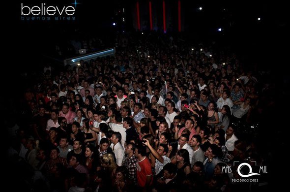 Los Puntos Cardenales y Los Rebos en Believe Disco de Moreno [Mayo 2013]