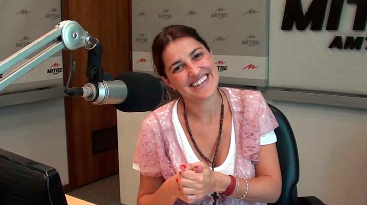 contratar a maju lozano