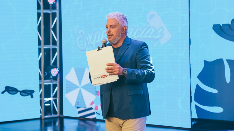 contratar a mariano peluffo