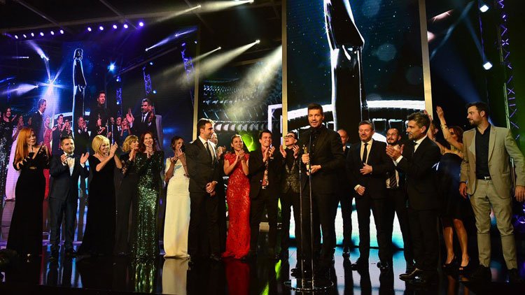 Showmatch - Premios Martín Fierro 2015