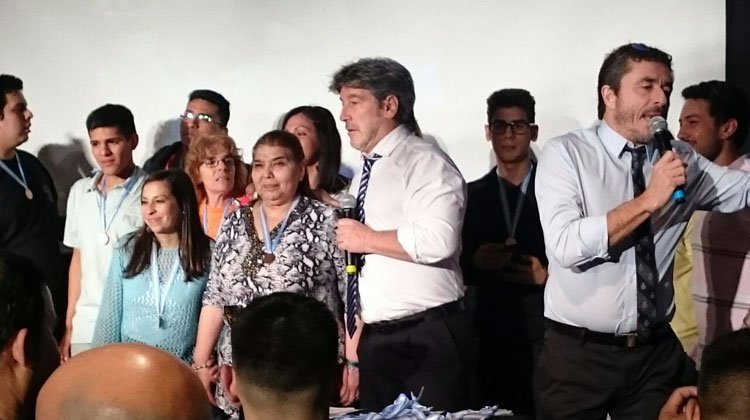 Contratar a Pablo Granados y Pachu Peña