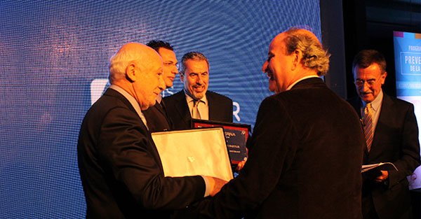 Pancho Ibáñez en los 40 años de la Obra Social Luis Pasteur
