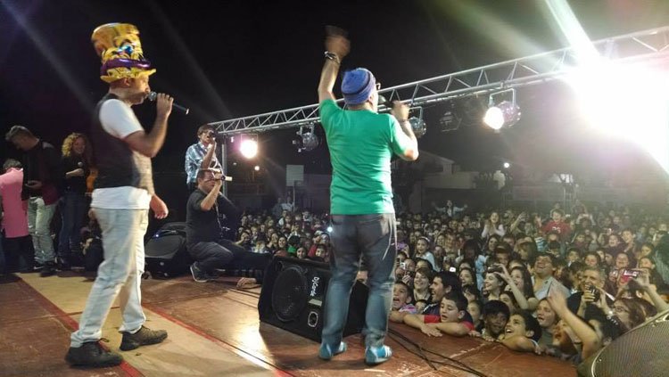 Humoristas de Peligro Sin Codificar en el Día del Niño en Chivilcoy