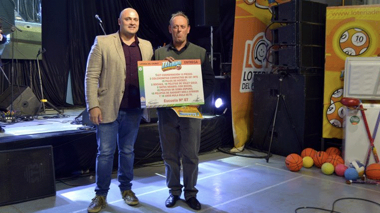 Contratar a Peteco Carabajal