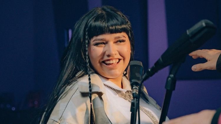 Flor Álvarez