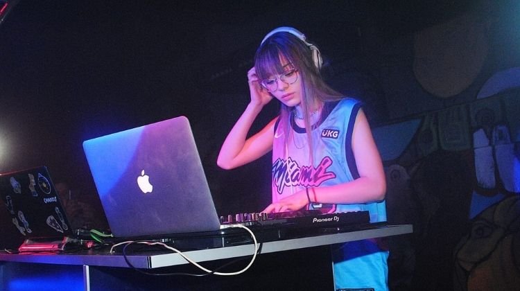 DJ Sol en The American Party
