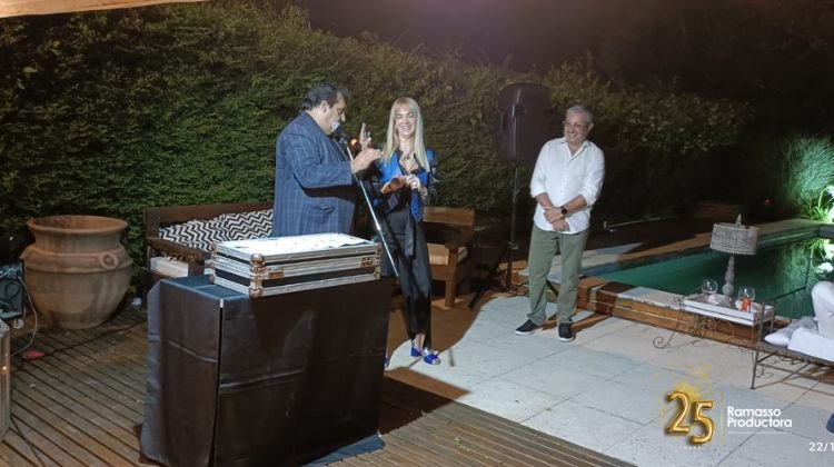 Mago Black, evento social en Tigre
