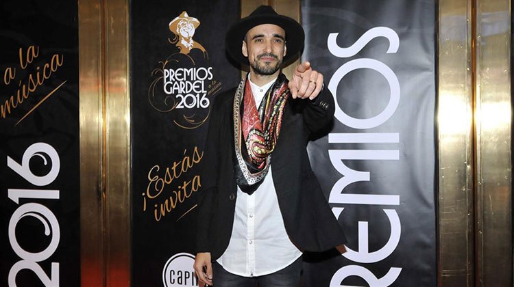 Contratar a Abel Pintos