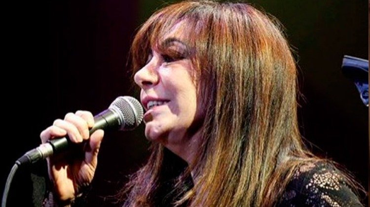 Adriana Varela en 85 aniversario del Circulo Médico de Morón, Hurlingam e Ituzaingó
