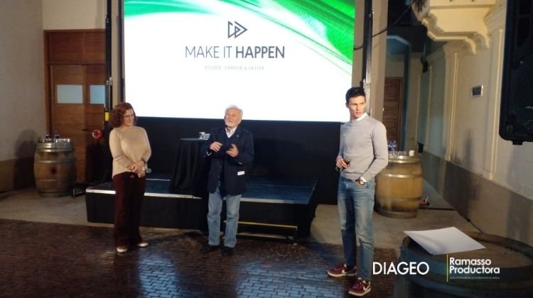 Alfredo Barragán charla para Diageo