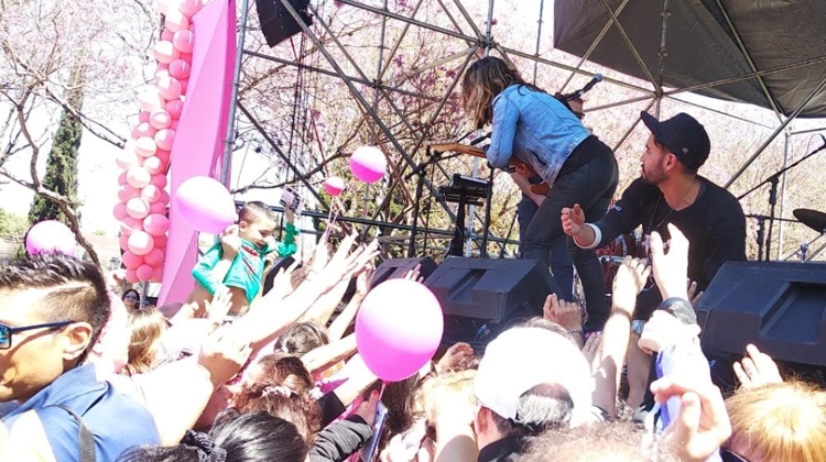 Celeste Carballo en  2° Caminata Rosa contra el cáncer de mama «Lleguemos a tiempo»