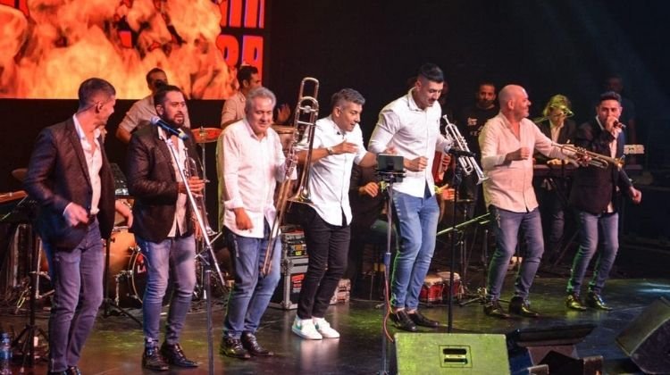 contratar a la barra