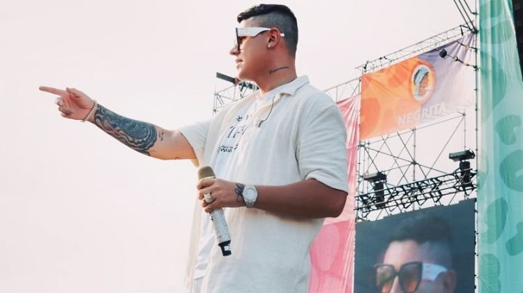 contratar a kevin roldan