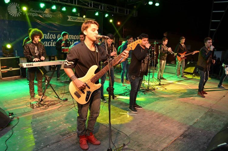 Los Totora en Estudiantina 2015, Pampa del Indio